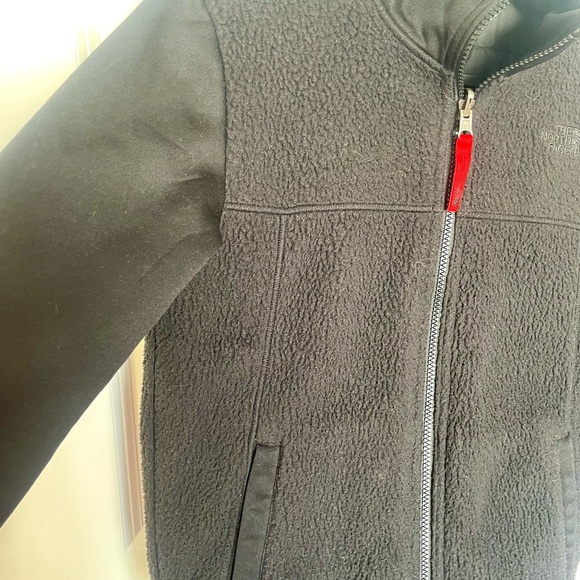 The North Face Kids Black and Red Reversible Jacket with High Collar - Picture 11 of 14
